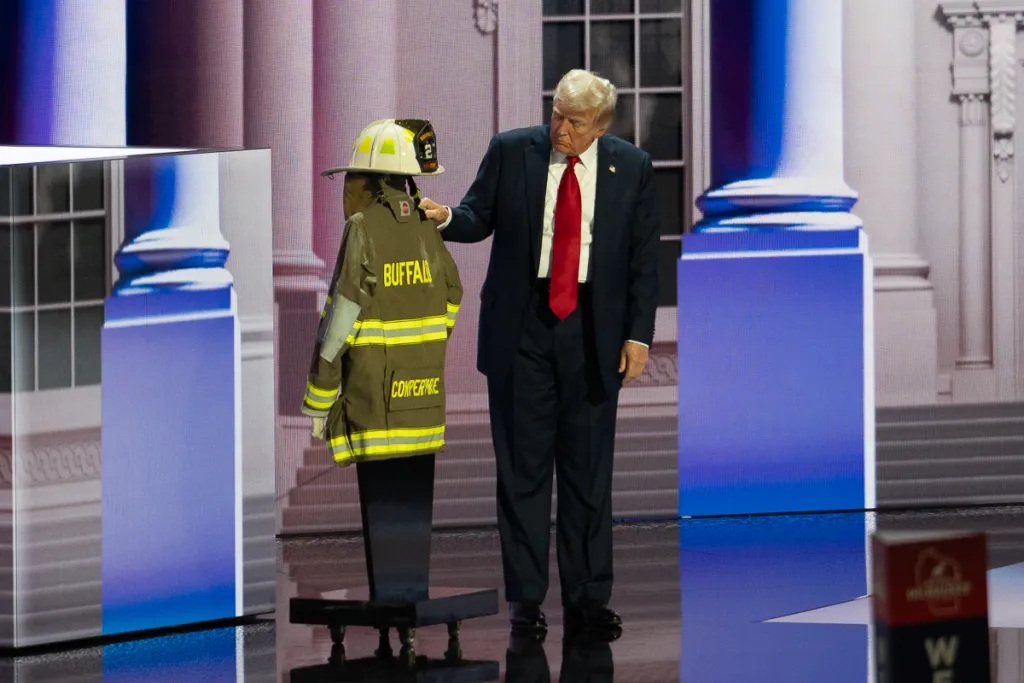Donald Trump Corey Comperatore Image Tim Kennedy Wikimedia Commons 1024x683